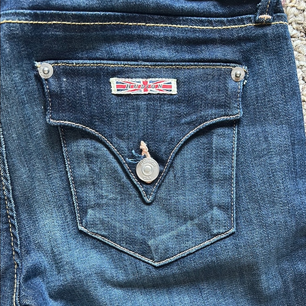 Hudson Jeans Blue Skinny Denim with Subtle Fading - Picture 4 of 7